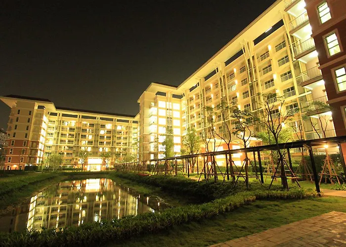 Grow Residences 酒店 2*